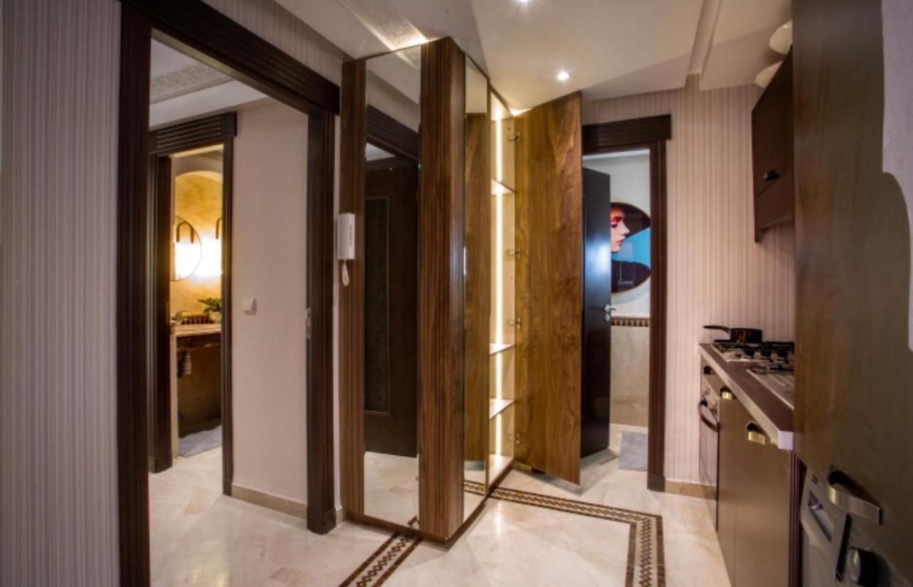 Logement De Luxe Avec Piscine, Hivernage Маракеш Екстериор снимка