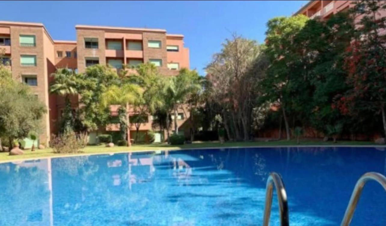 Logement De Luxe Avec Piscine, Hivernage Маракеш Екстериор снимка